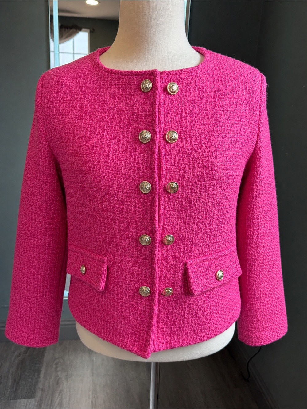 Women's Pink Bouclé Button-Front Jacket